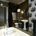 Apart Otel Tufton Arms 3*