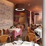 Aparthotel Tufton Arms 3*