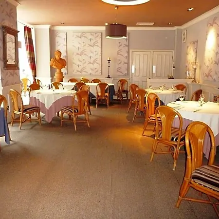 Tufton Arms 3*