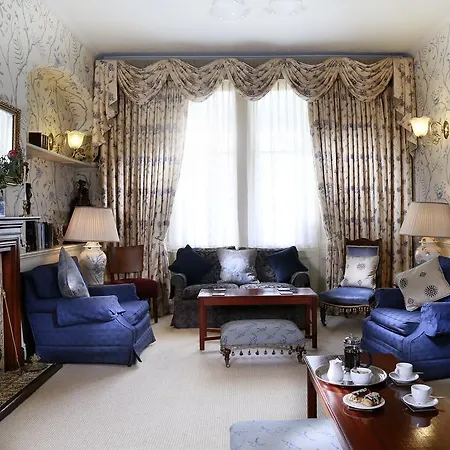 Tufton Arms 3*