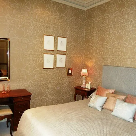 Tufton Arms Apart Otel 3*