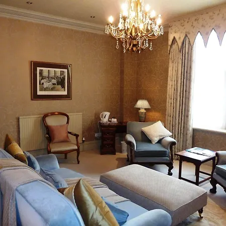 Tufton Arms Apart Otel 3*