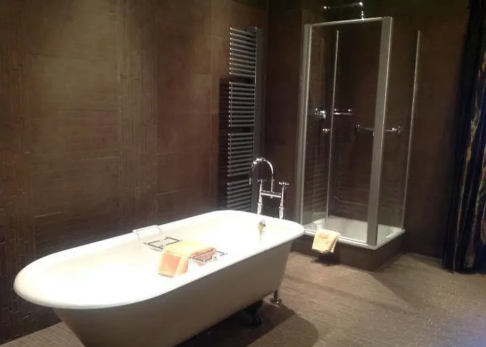 Tufton Arms Apart-hotel