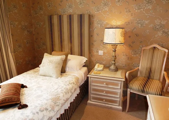 Tufton Arms Apart-hotel