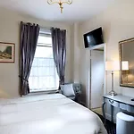 Tufton Arms Apart-hotel